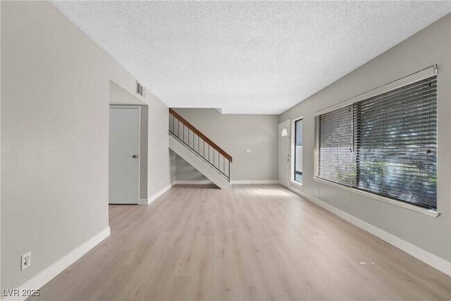 Foto del edificio - 4630 Bountiful Way