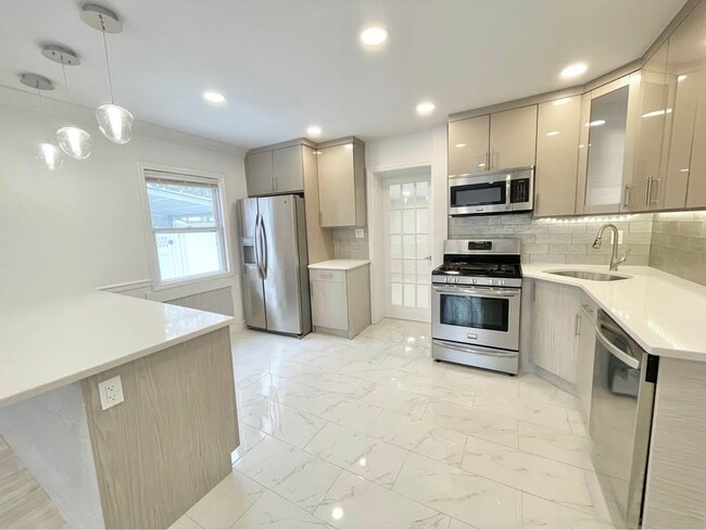 Foto del edificio - 77-29 249th St