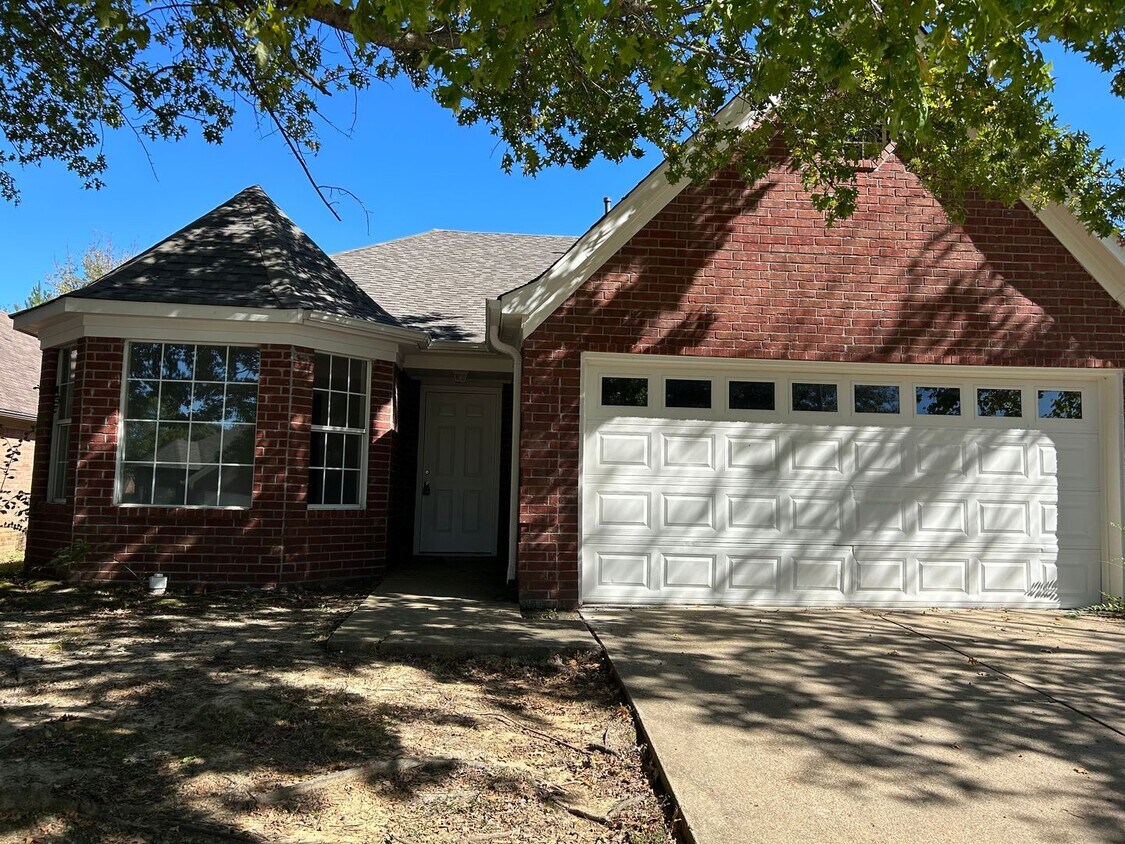 Photo - 7668 Tally Ho Dr Olive Branch, MS 38654