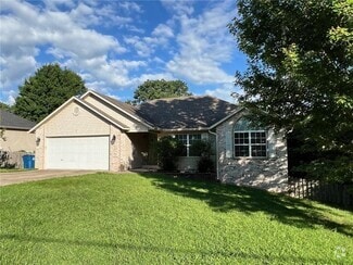Building Photo - 6 Dillow Dr