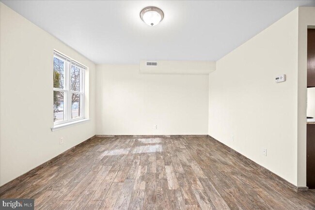 Foto del edificio - 101 E Camden Ave