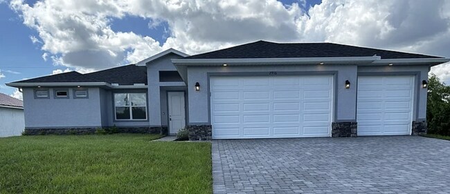 4 Bedroom 2 bathroom 3 Car Garage NE Cape ... - 4 Bedroom 2 bathroom 3 Car Garage NE Cape ... House