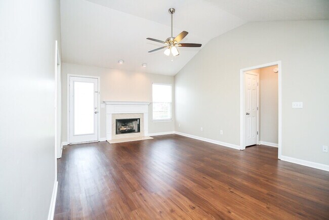 Building Photo - 1886 Portview Dr