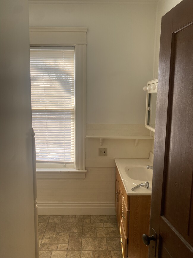Building Photo - 3238 Brotherton Rd