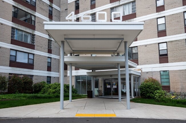 Building Photo - 4600 Duke St