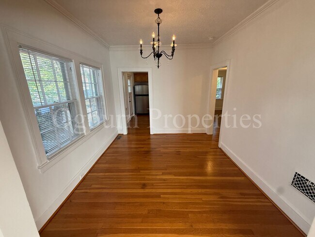 Building Photo - 603009- 707-709 WATSON AVENUE