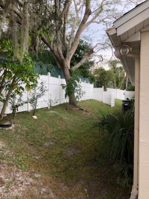 Foto del edificio - 4 br, 2 bath House - 14900 Lady Victoria Blvd