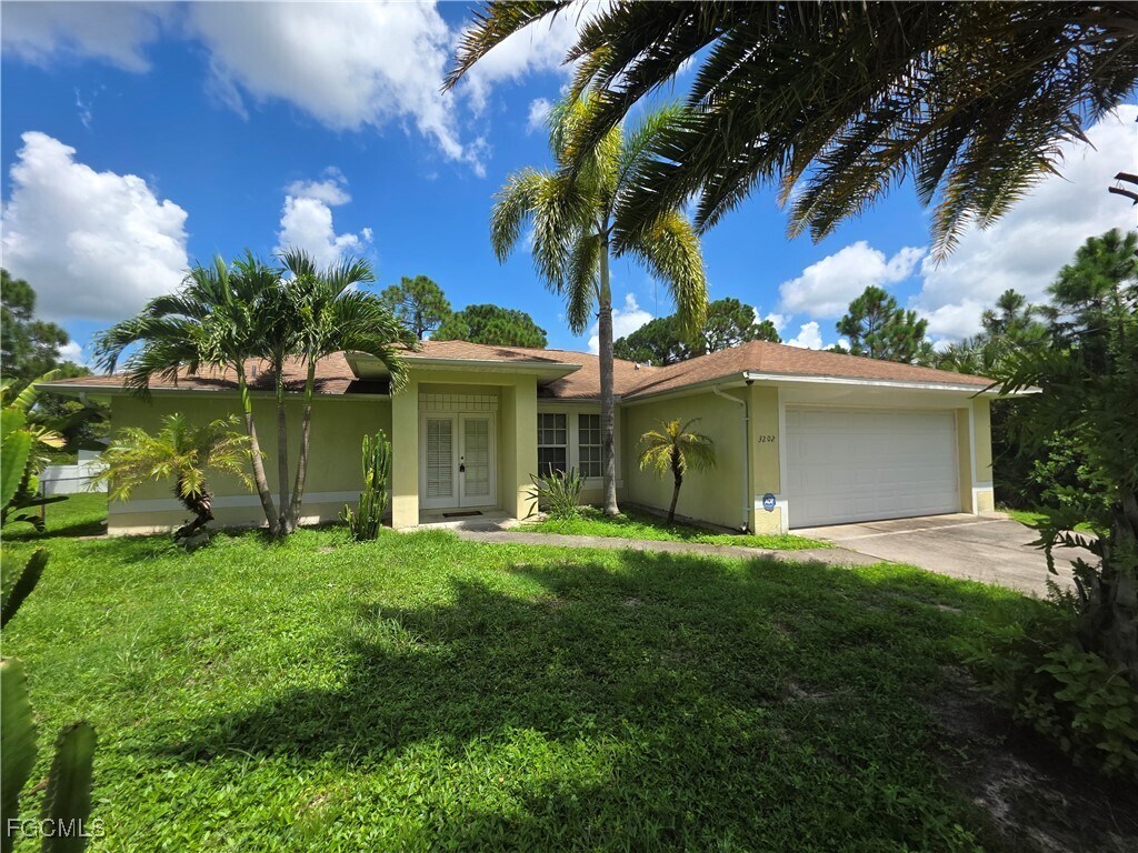 Foto principal - 3202 71st St W