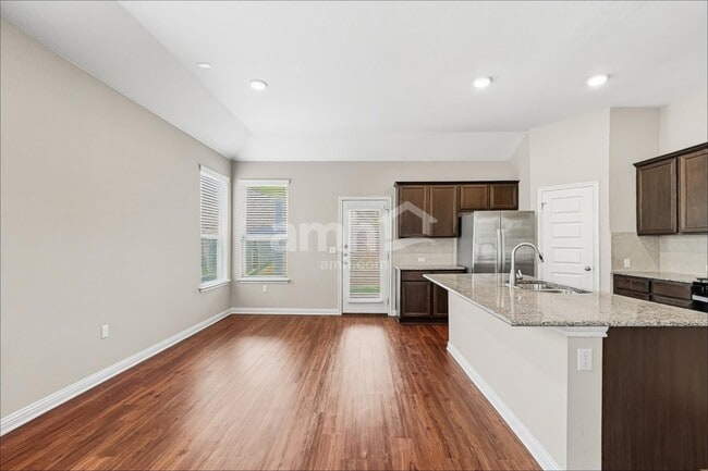 Building Photo - 6016 Gerard Dr