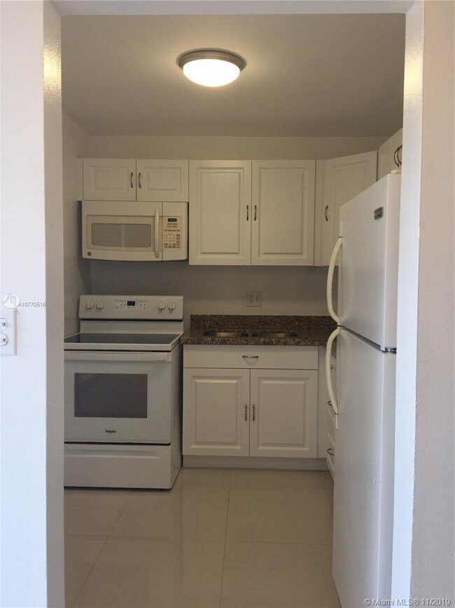 Foto del edificio - 6200 NW 62nd St