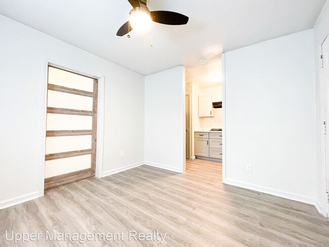 Building Photo - 1 br, 1 bath Apartment - 2114 Toledano Str...