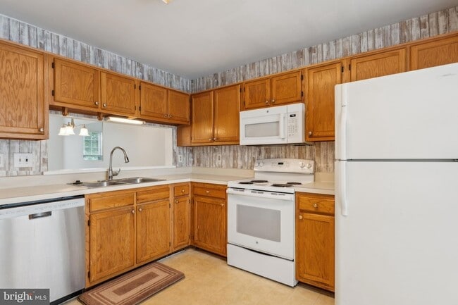 Photo - 11308 Golden Eagle Pl Townhome