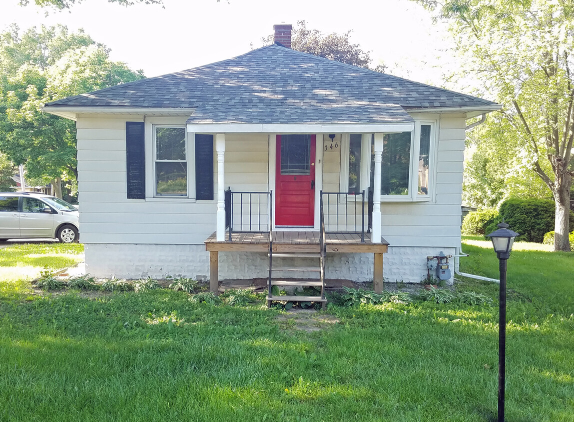Primary Photo - 346 W Naperville Rd
