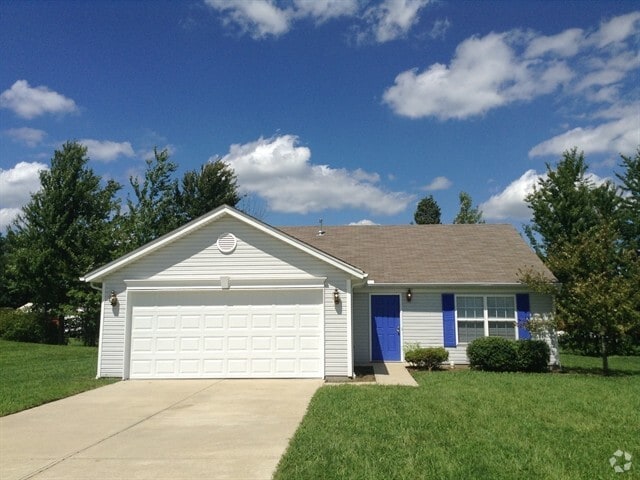 Building Photo - 2027 River Birch Dr