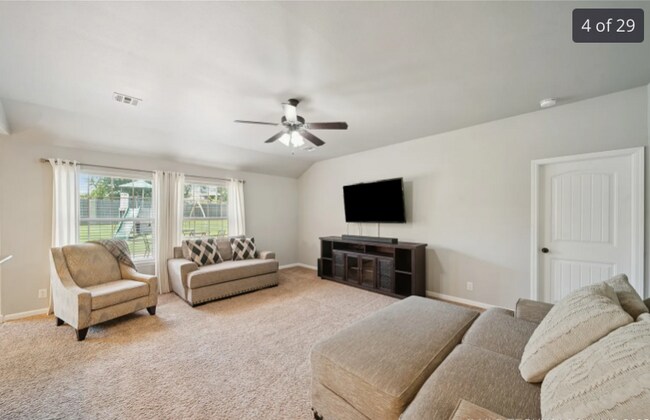 Foto del edificio - 9246 N 143rd East Ave