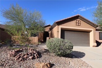 Building Photo - 2885 Esmerelda Dr