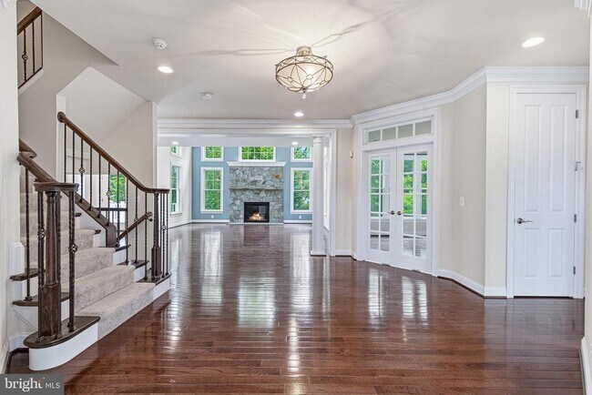 Foto del edificio - 1751 Tysons Crest Ln