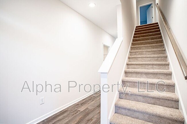 Foto del edificio - 320 Trail Branch Ct.