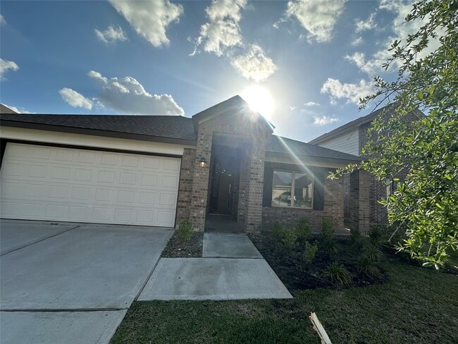 Building Photo - 5111 Winslow Grv Dr
