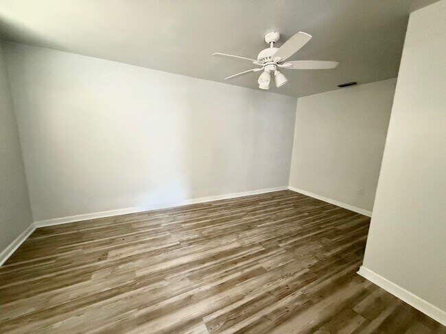 Foto del edificio - 3005 Hawthorne St