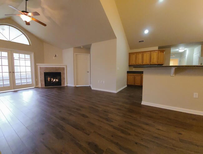Building Photo - 15457 Amberleigh Cir