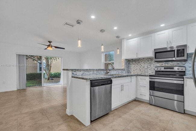 Photo - 12926 SW 30th St House