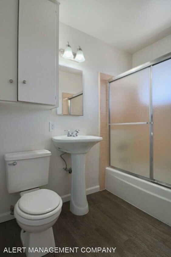 Building Photo - 500 Cuesta Del Mar Dr