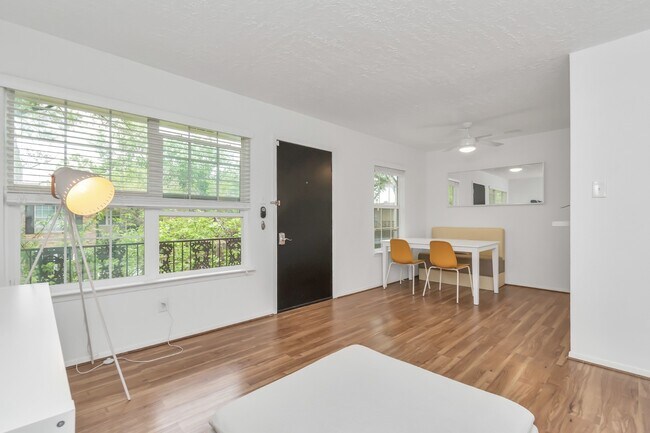 Foto del edificio - 3224 Timmons Ln