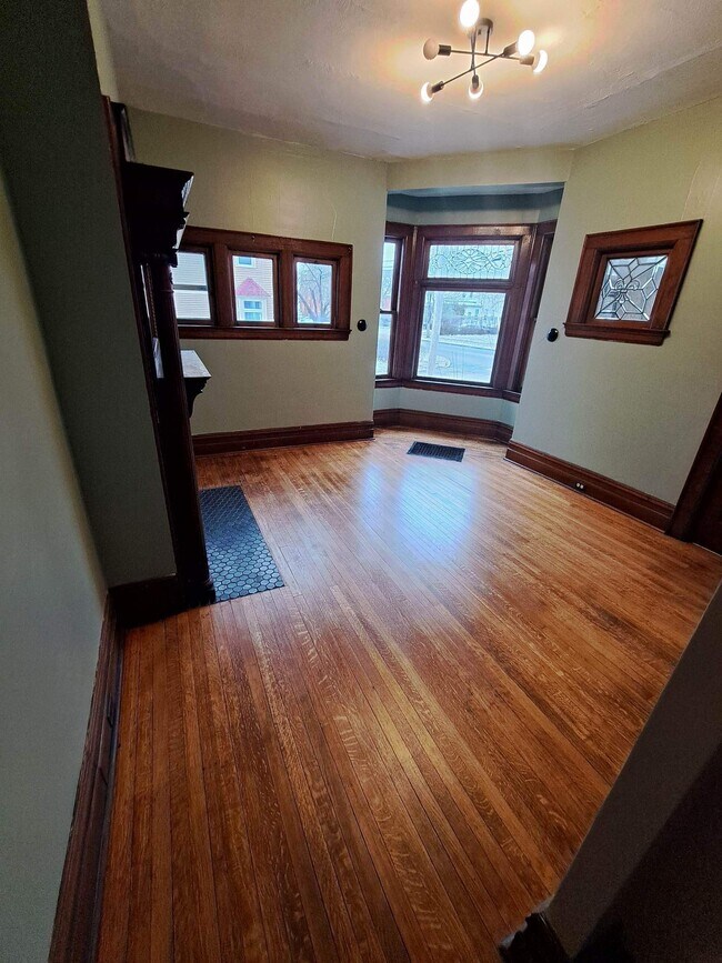 32 W 4th St Unit 2, Dunkirk, NY 14048 Apartments in Dunkirk, NY