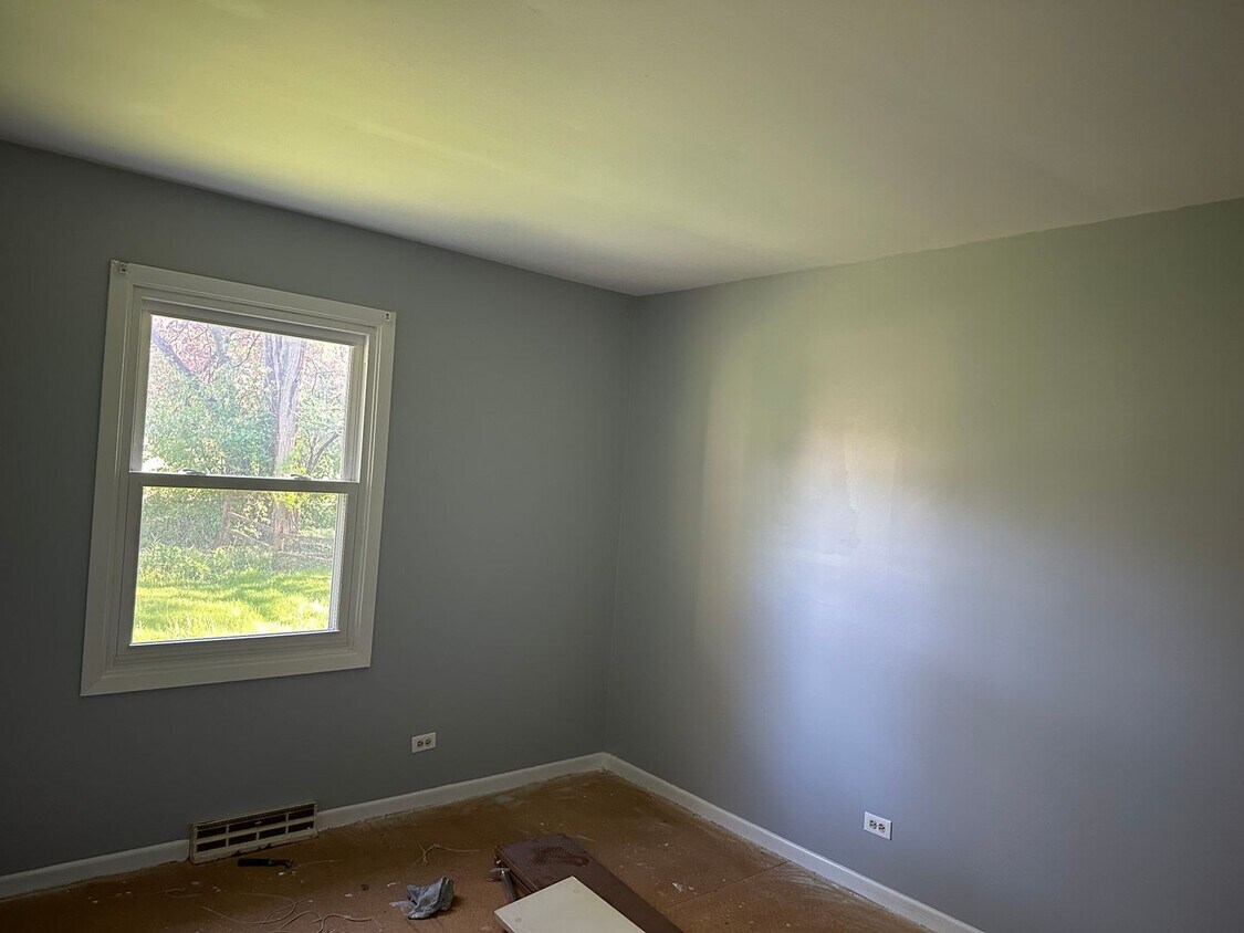 2208 Salem Blvd, Zion, IL 60099 House Rental in Zion, IL