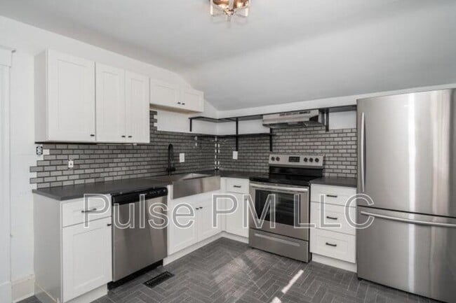Photo - 2730 Dakota Avenue - B Apartment