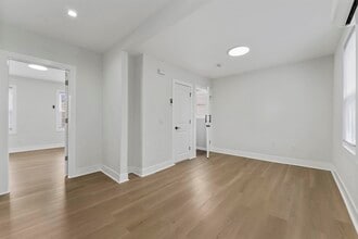 Building Photo - 4317 Cottage Ave