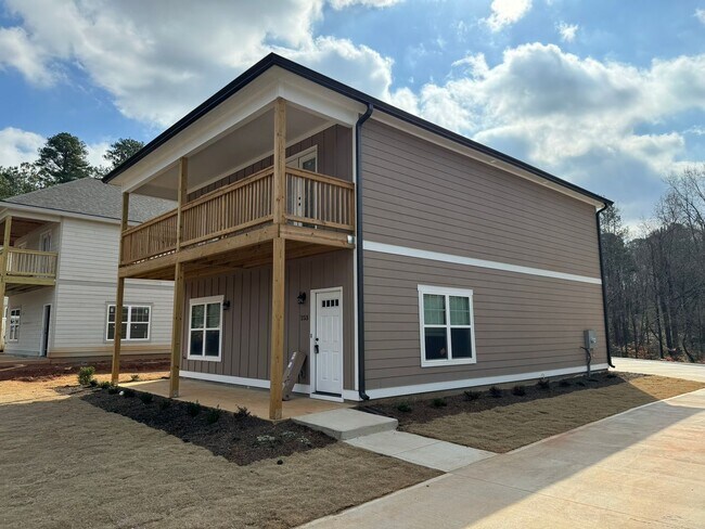 Building Photo - 4 Bedroom/4Bath New Build off Will Hunter ...