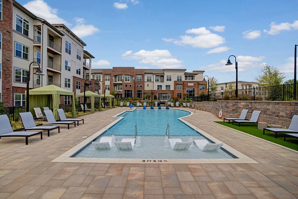 Apartments at Eleven240 Apartments at 11240 Woolwich St Charlotte, NC