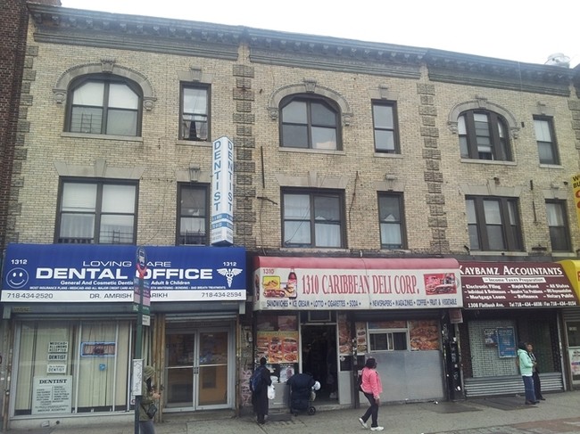 Foto del edificio - 1310-1312 Flatbush Ave