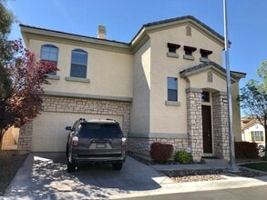 Building Photo - 119 Tilbury Ave