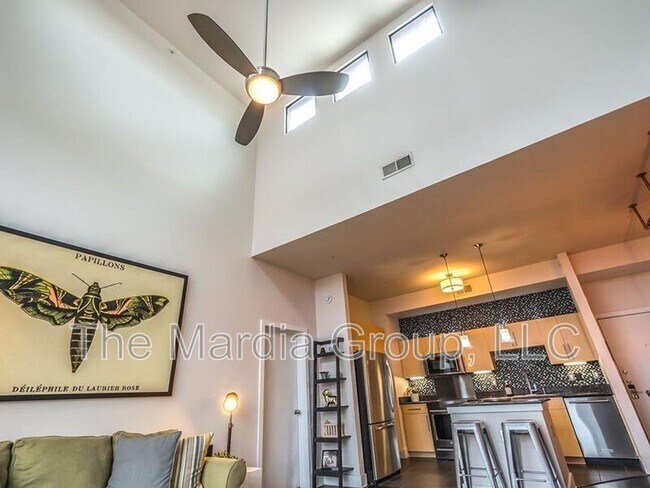Foto del edificio - 4605 Cedar Springs Rd