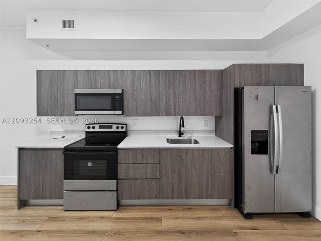 Foto del edificio - 1534 NW 1st St