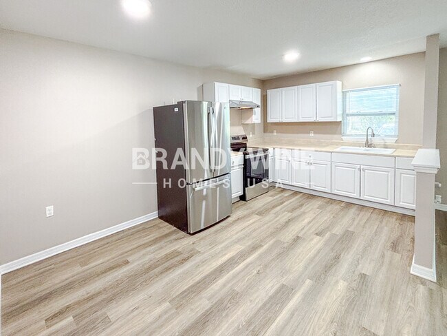 Foto del edificio - 2911 6th Ave S