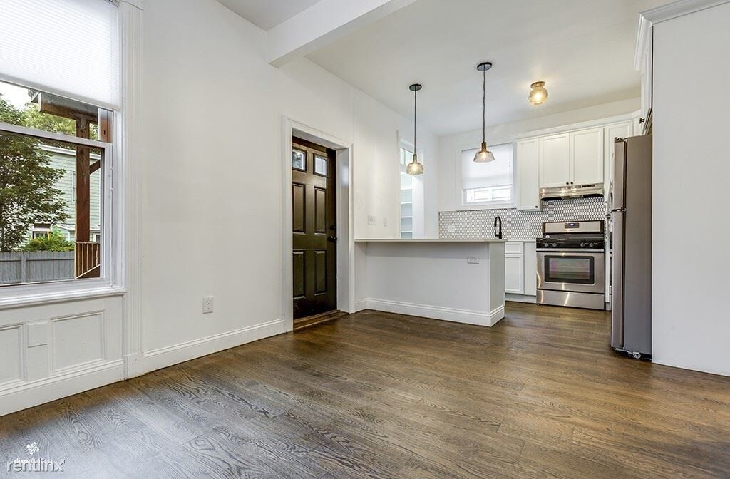 Foto principal - 74 Reservoir Ave