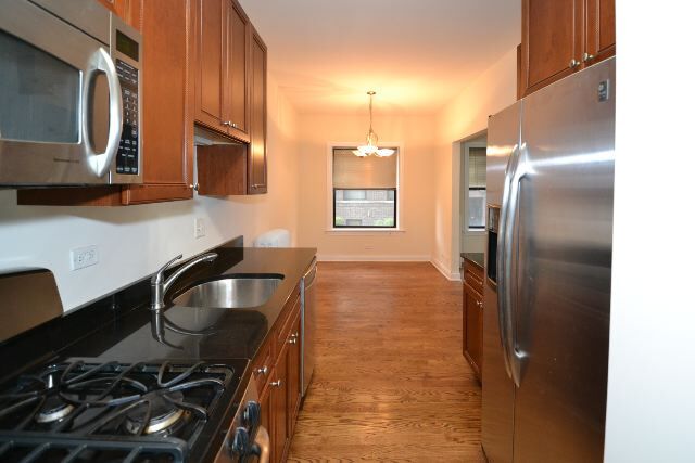 Foto del edificio - 747 W Addison St