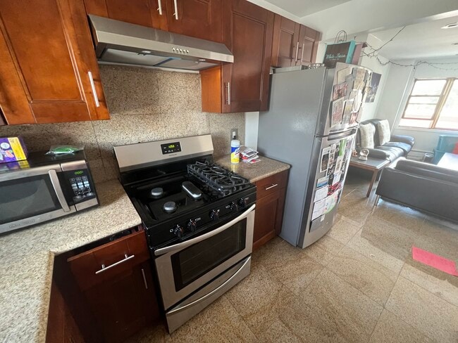 Foto del edificio - 4304 Newtown Rd
