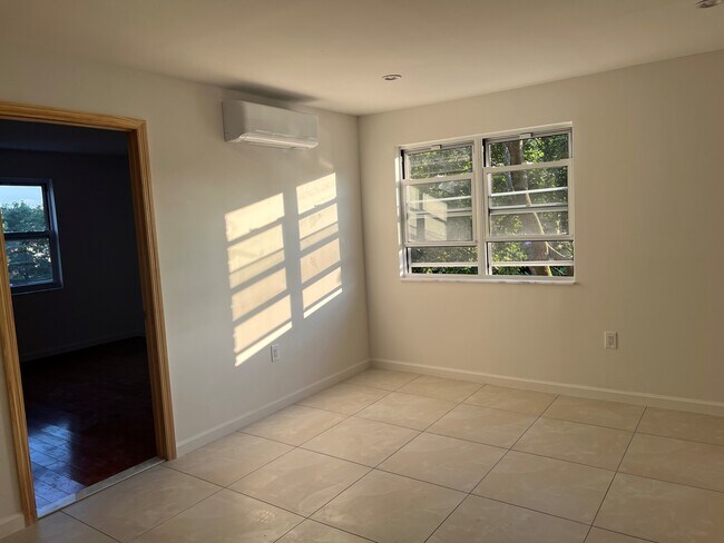 Foto del edificio - 21402 23rd Ave