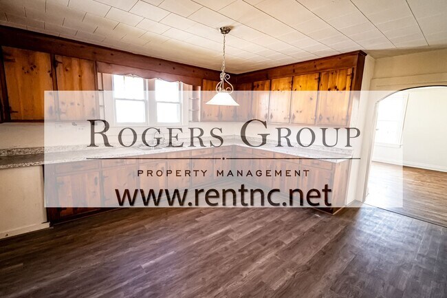 Foto del edificio - 325 Alexander Ave