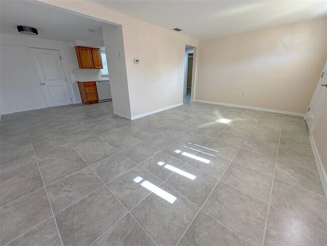 Foto del edificio - 3607 Cambridge St