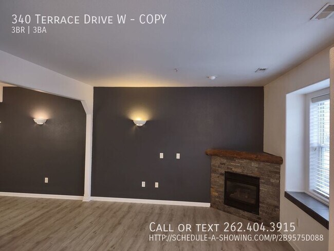 Foto del edificio - Three Bedroom 2.5 Bathroom Condo