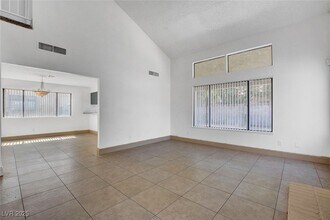 Building Photo - 2536 Charteroak St