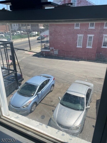 Foto del edificio - 1165 E State St