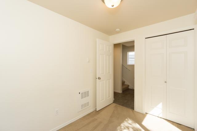 Building Photo - 3 bedroom in Seattle WA 98103