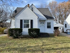 Building Photo - 4909 Florida Ave SW